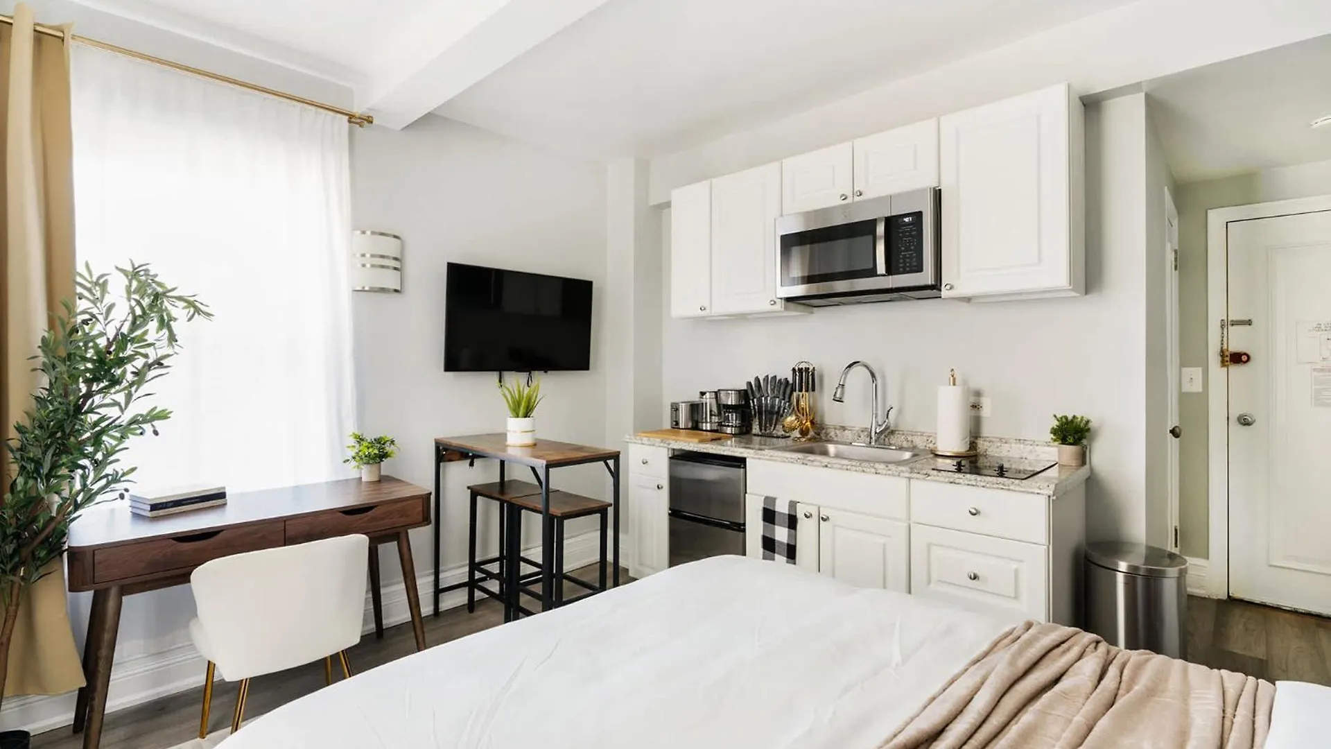 73-1504 Newly Reno Studio Uws Doorman Gym Laundry Nowy Jork Apartament
